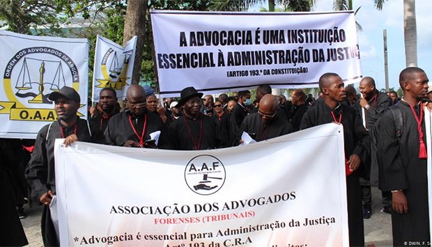 Você está visualizando atualmente OAA decidida em afastar o Presidente do Tribunal Supremo e CSMJ